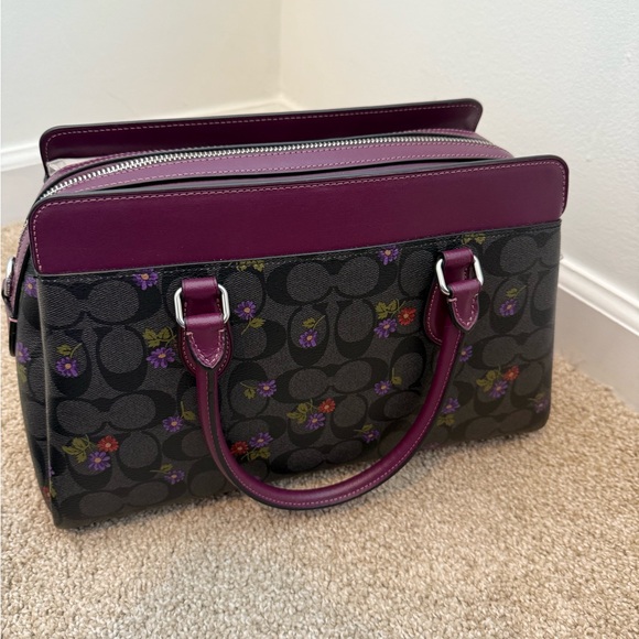 Coach Darcie, coin purse and two wallets - Picture 2 of 3